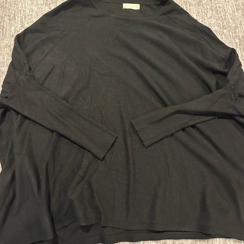 Altar'd State Womens Charcoal Long Sleeve Tee